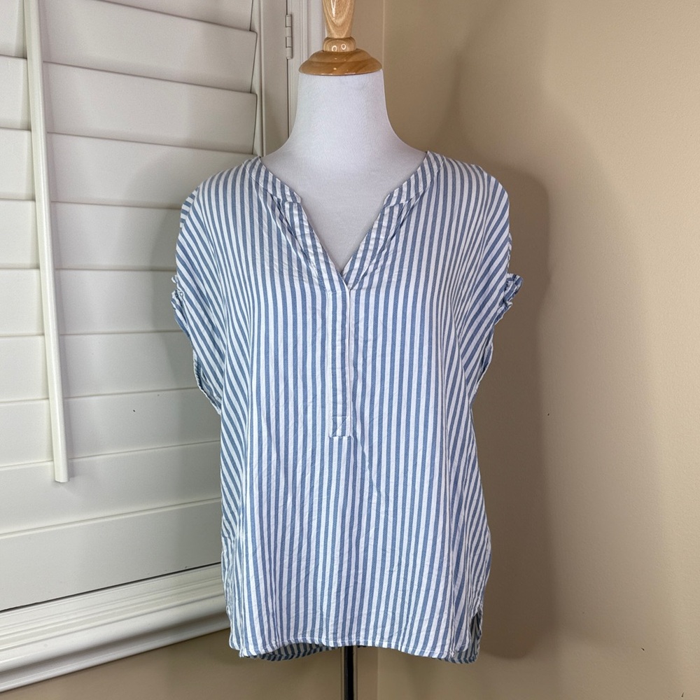beachlunchlounge Blue & White Vertical Stripe V-Neck Blouse